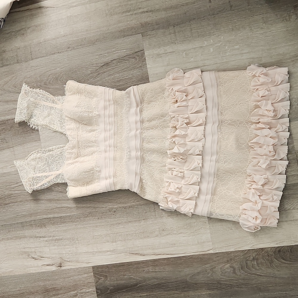 BCBGMaxAzria Cream Lace Dress